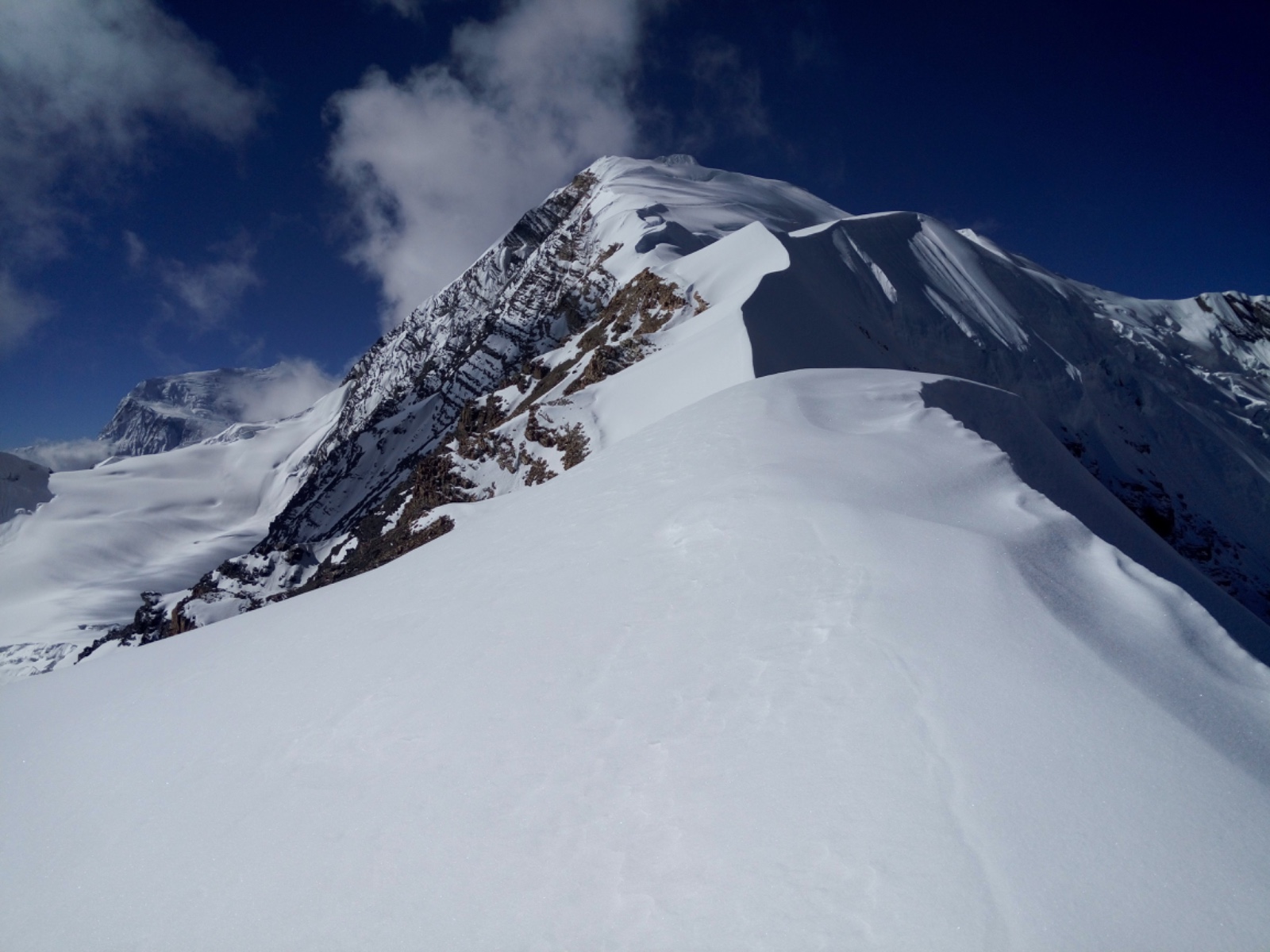 Chulu East Peak Climbing (6584m) - Annapurna Region